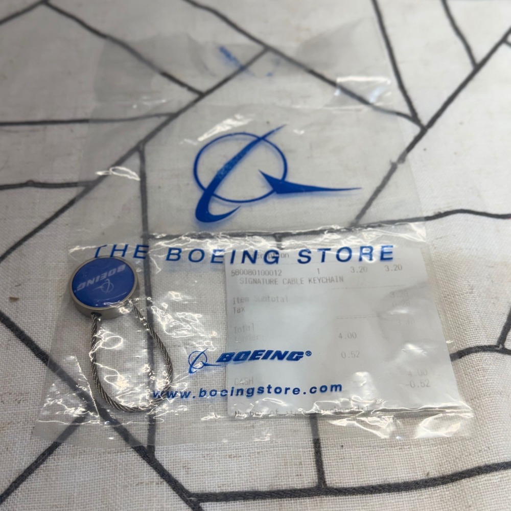 Boeing Signature Cable Keychain OS Blue Vintage Aviation Logo with‎ Bag Receipt